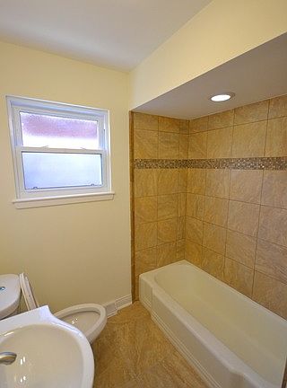 5th image of 1626 S 55th Ave