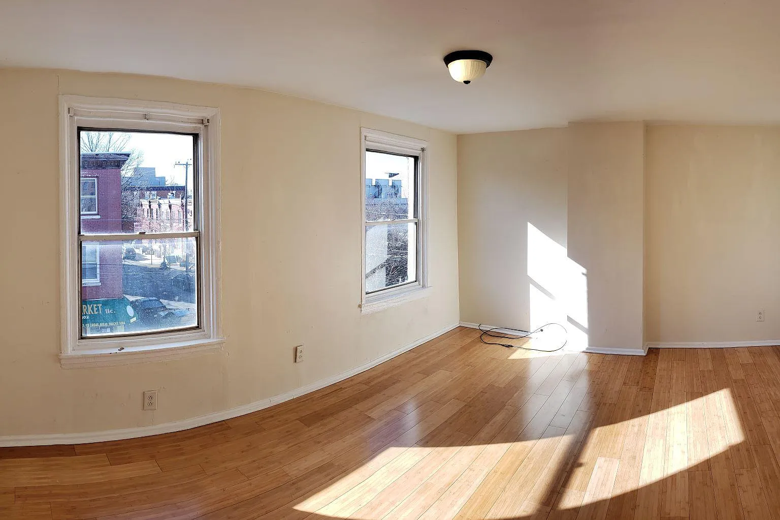 Studio, $1,250 — Photo 2