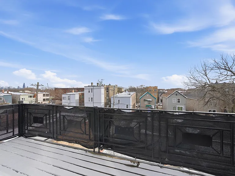 3231 W Hirsch St #3R — Photo 14