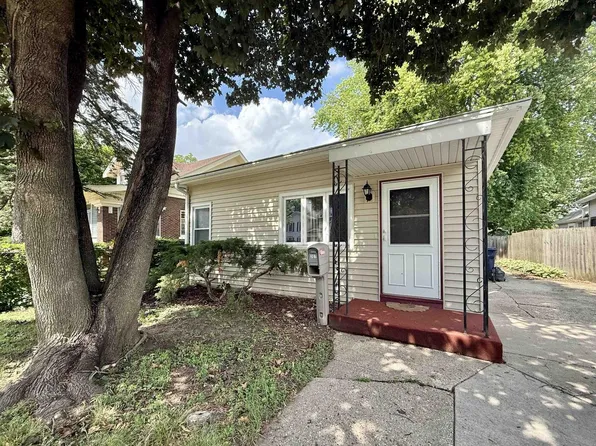 307 South Jackson Street, Janesville, WI 53545