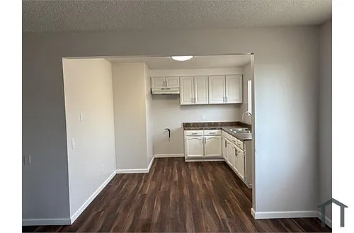 10318 S Main St #3 Photo 1