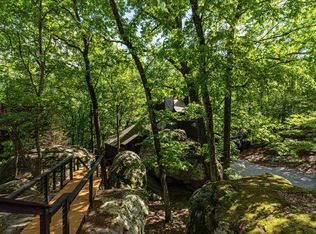 314 Fairy Trl, Lookout Mountain, TN 37350
