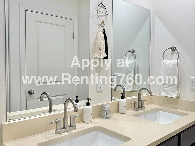 8621 Amador Ave — Photo 27