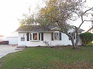 155 McKinley Ave, Omro, WI 54963