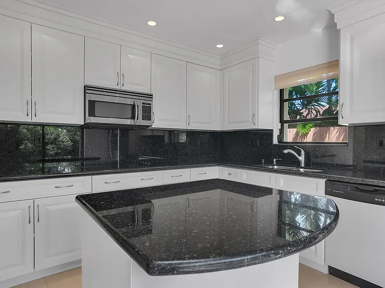21131 Highland Lakes Blvd — Photo 7