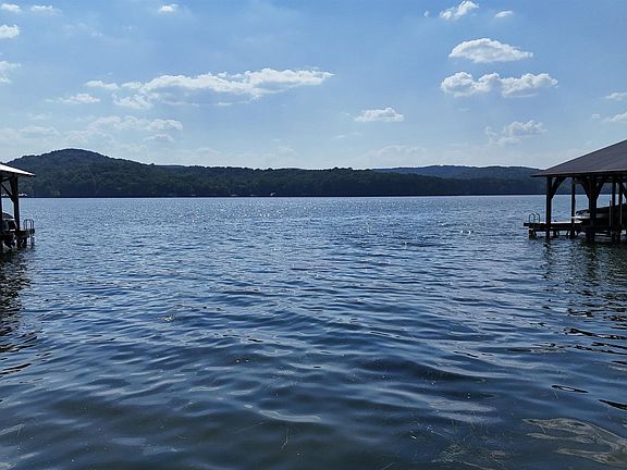 4th image of 83 Boathouse Dr