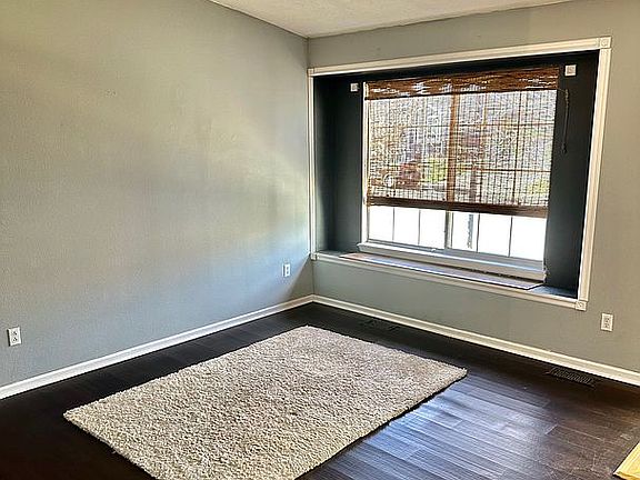 Light & Bright Main Room