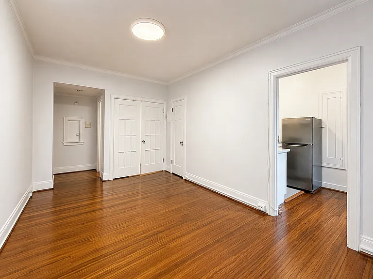 707 Stockton Street — Photo 11