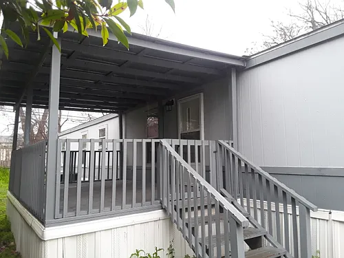 503 Uhland Rd Photo 1