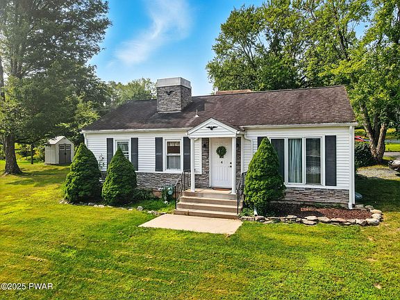 2nd image of 4 Beechwood Dr