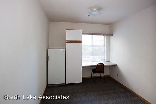 3rd image of 4738 19th Ave NE