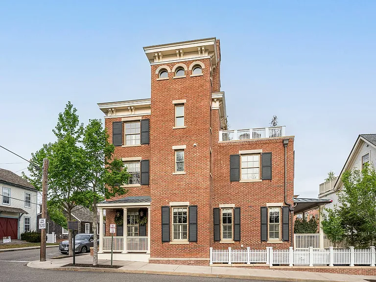 43 Church St — Photo 1