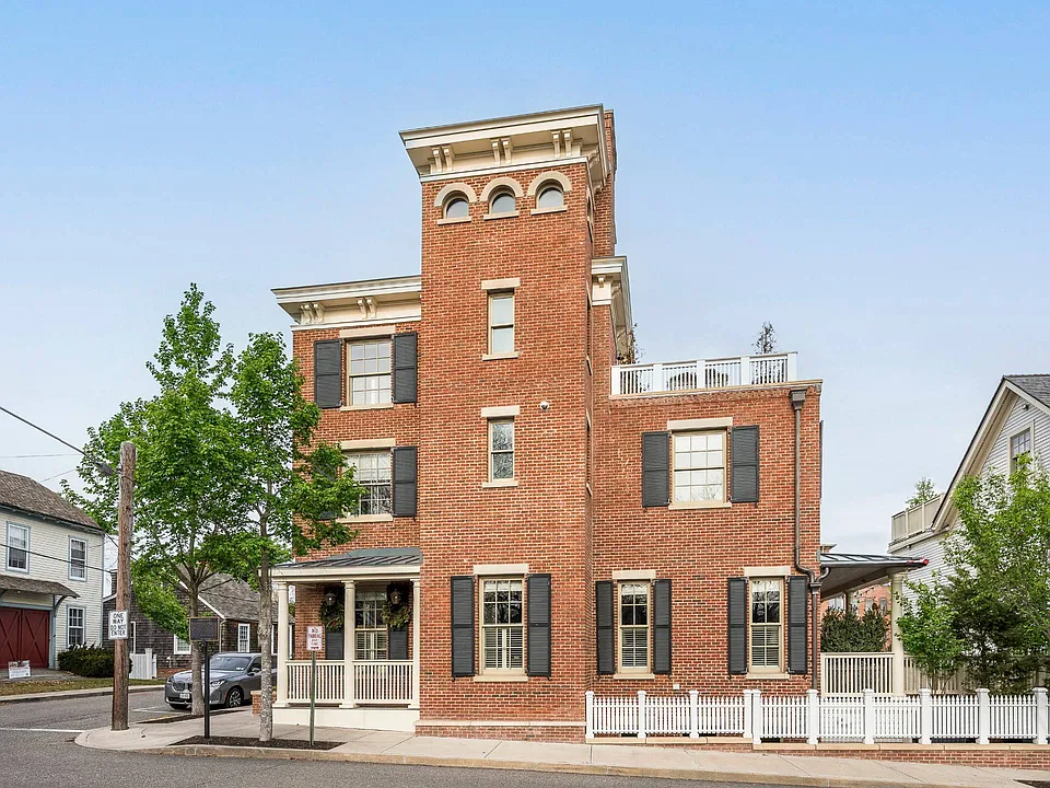 43 Church St