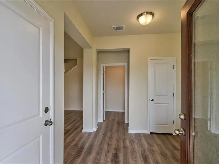 10324 Bankhead Dr — Photo 13