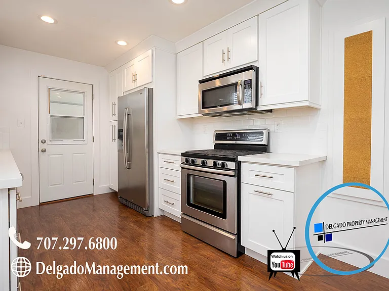 2425 Alameda St — Photo 7