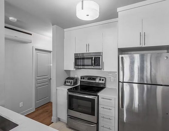1st image of 831 S Flores St #271.2