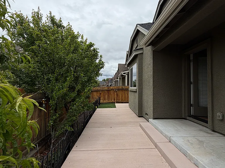 985 Marble Hills Cir — Photo 24