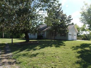 695 Smith Ellis Rd, Hilham, TN 38568