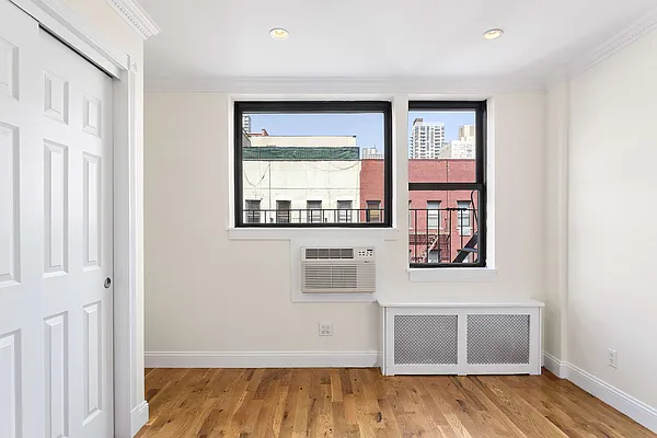 Rented by Cooper & Cooper Real Estate | media 7