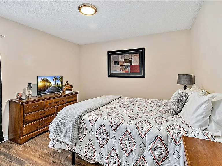 165 N Lake Cunningham Ave — Photo 12