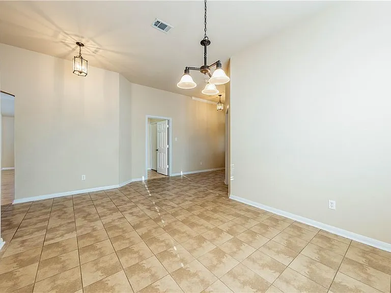 3509 Pine Needle Cir — Photo 6