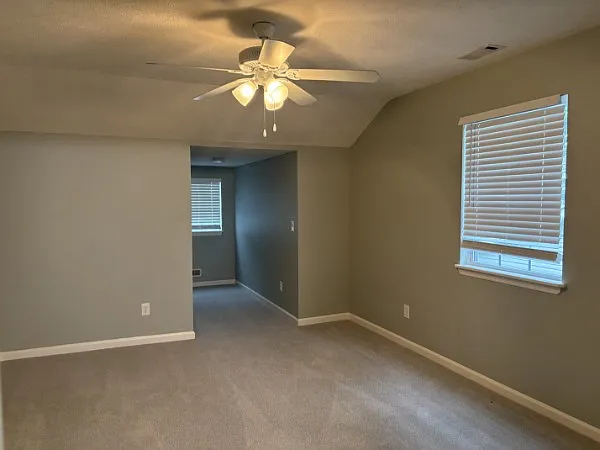 2141 Wooddale Ln — Photo 13