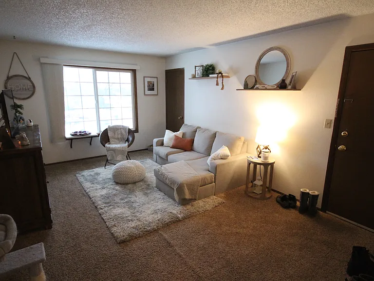 161 Indian Trail Rd #3 — Photo 3