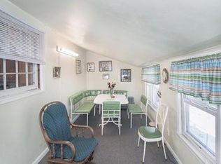 16 Maple St, Wilbraham, MA 01095