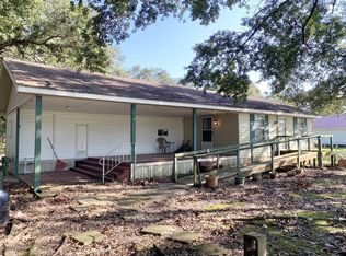 1069 Don Guilbeau Rd, Arnaudville, LA 70512