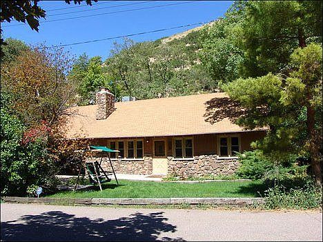 1st image of 3817 E Sunnydale Ln