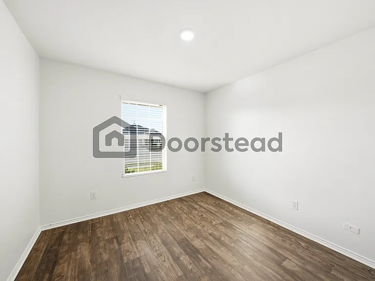 1213 Wildflower St — Photo 7