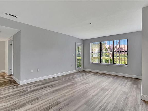 5th image of 2317 N Congress Ave APT 16