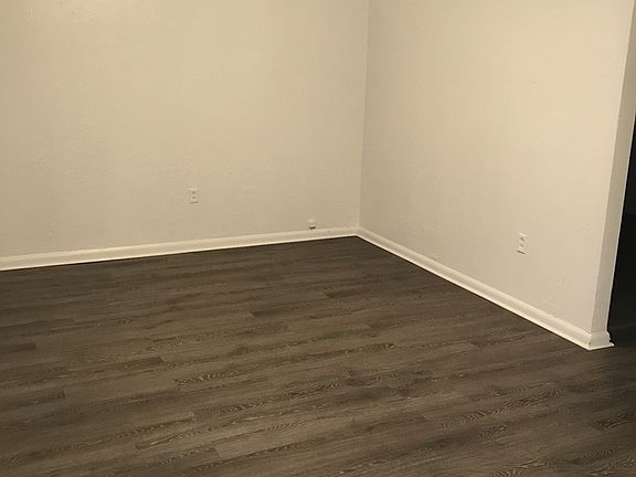 3rd image of 451 H St APT 1
