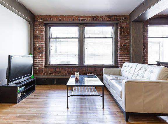 4th image of 777 Burrard St #35892