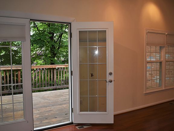 5th image of 11930 Bargate Ct