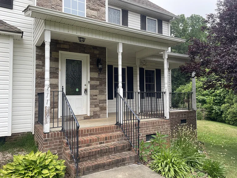 1185 Eller Wood Dr — Photo 9