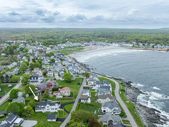 17 Bank Road, York, ME 03909