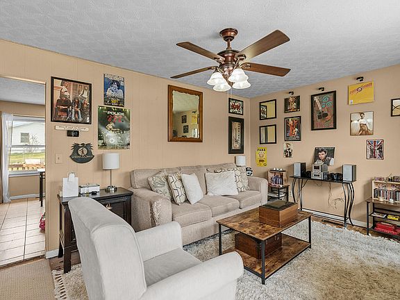 5th image of 457 W Burford Street