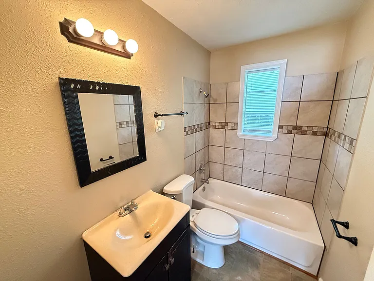 2059 Brighton Rd — Photo 9
