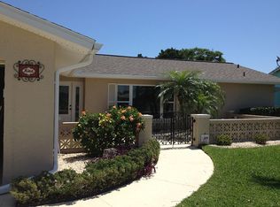 9 Classic Ct S, Palm Coast, FL 32137