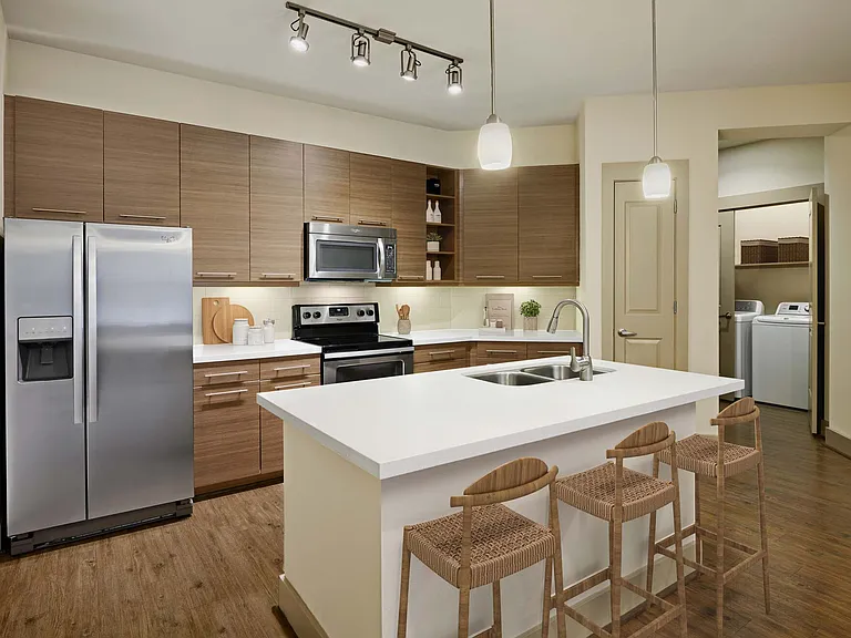 Camden Lamar Heights — Photo 1