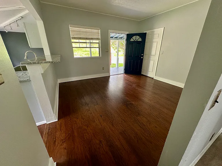 347 Glenway Ave — Photo 8