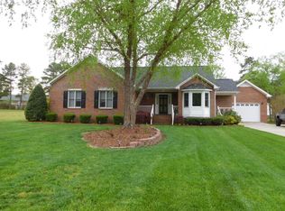 103 Berrywood Ct, Roanoke Rapids, NC 27870