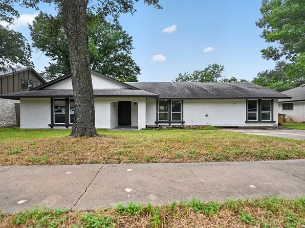 1017 CRIPPLE CREEK DR, Austin, TX 78758