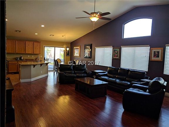 5th image of 522 Canyon Falls Way