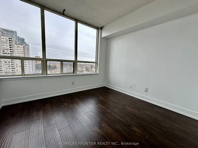 7 Bishop Ave #808 — Photo 8
