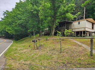 8300 Warrensburg Rd, Mosheim, TN 37818