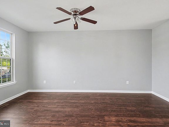 5th image of 11517 Accord Ct