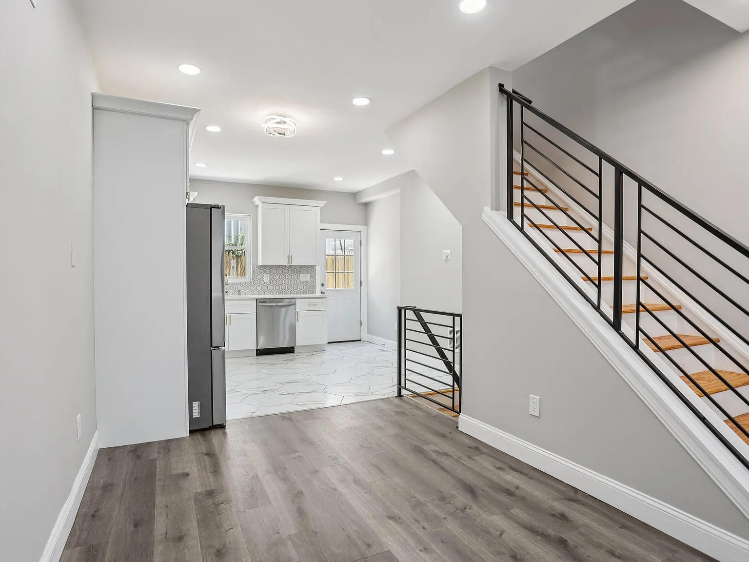 3 bed, 1386 sqft, $2,900 — Photo 4