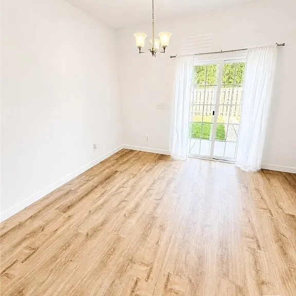 105 Orkney Rd — Photo 9